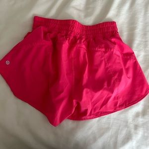 LululemonFast and Free 3” short lipgloss
